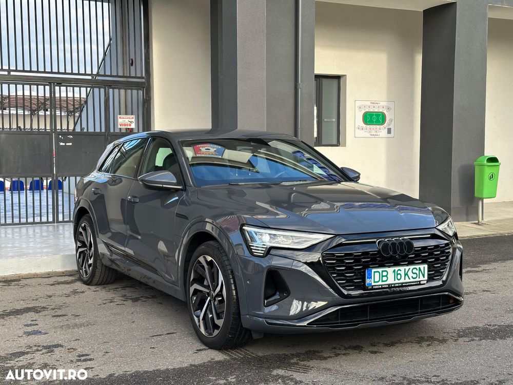 Audi Q8 e-tron 50 quattro S Line - 5