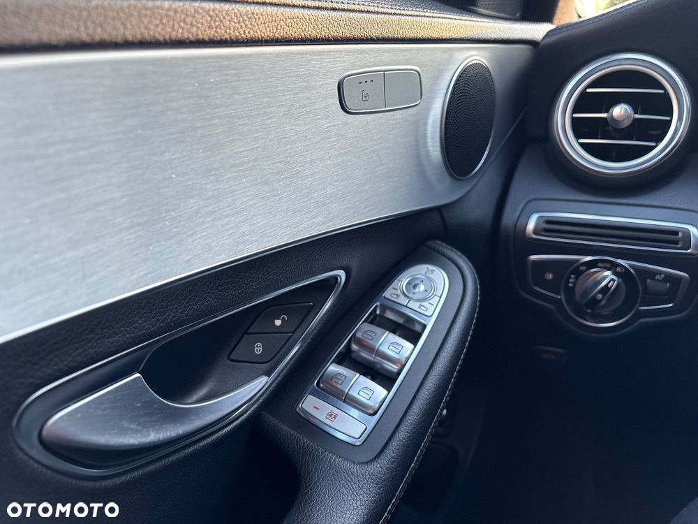 Mercedes-Benz Klasa C 220 (BlueTEC) d 7G-TRONIC AMG Line - 20