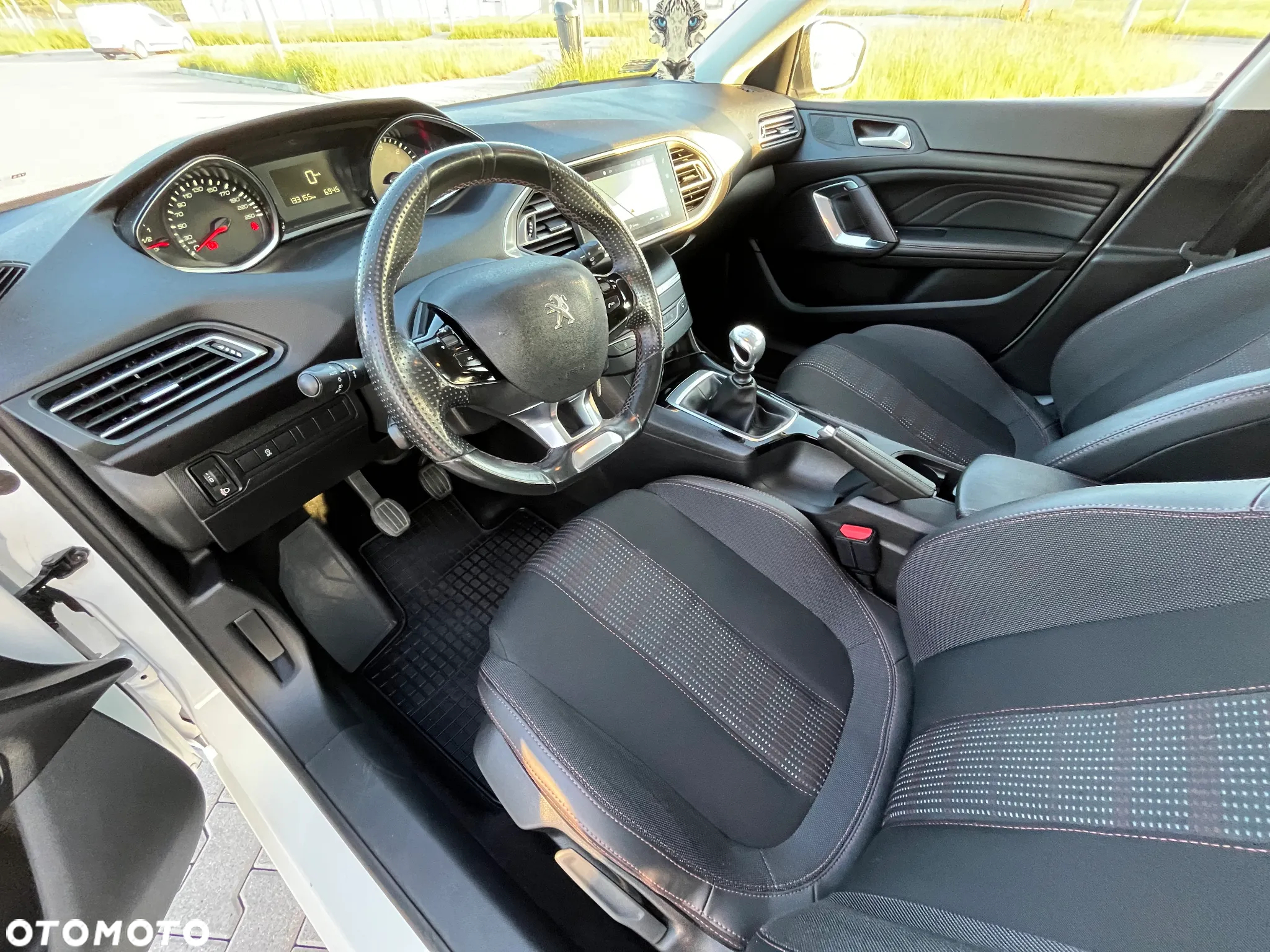 Peugeot 308 - 13