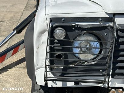 Land Rover Defender - 10