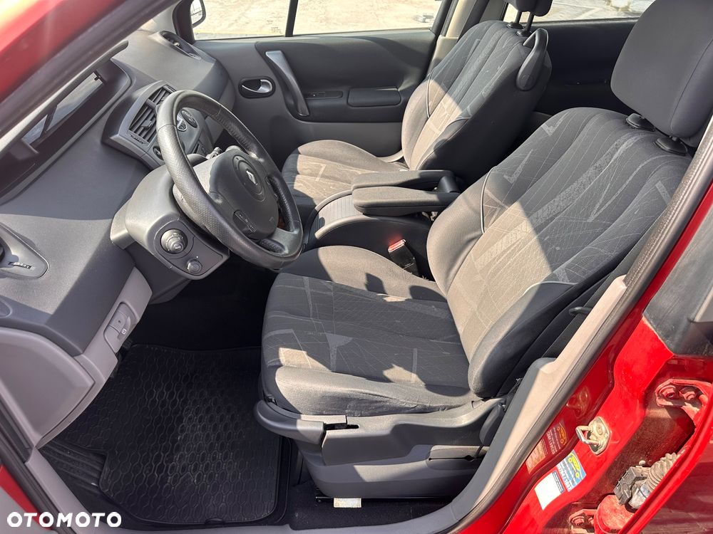 Renault Scenic 2.0 16V Avantage - 18