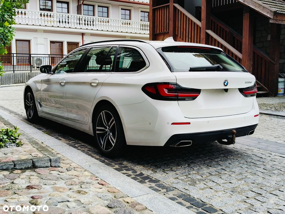 BMW Seria 5 520d mHEV - 3