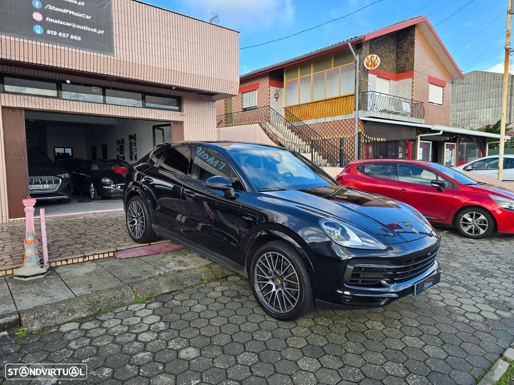 Porsche Cayenne Coupé E-Hybrid - 3