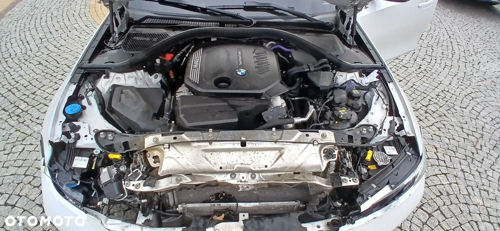 BMW Seria 3 320d Luxury Line - 22