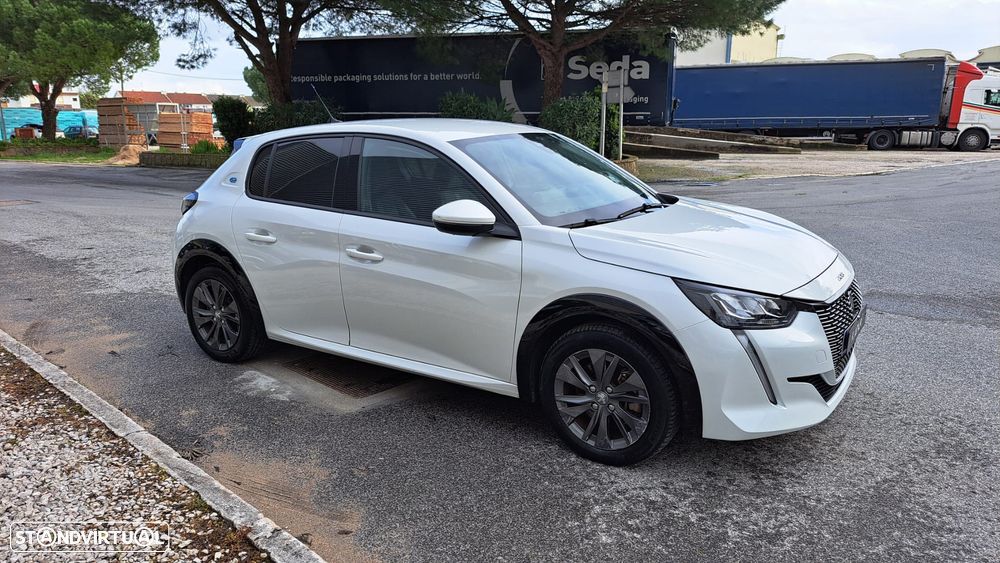 Peugeot e-208 50 kWh Allure - 3