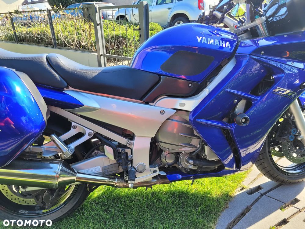 Yamaha FJR - 8