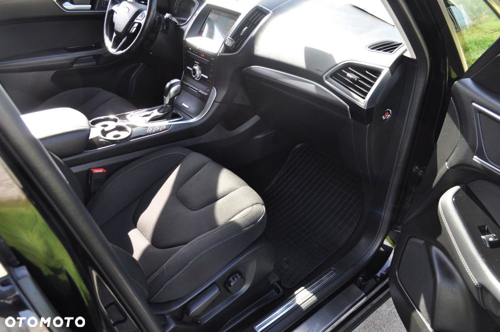 Ford S-Max - 10