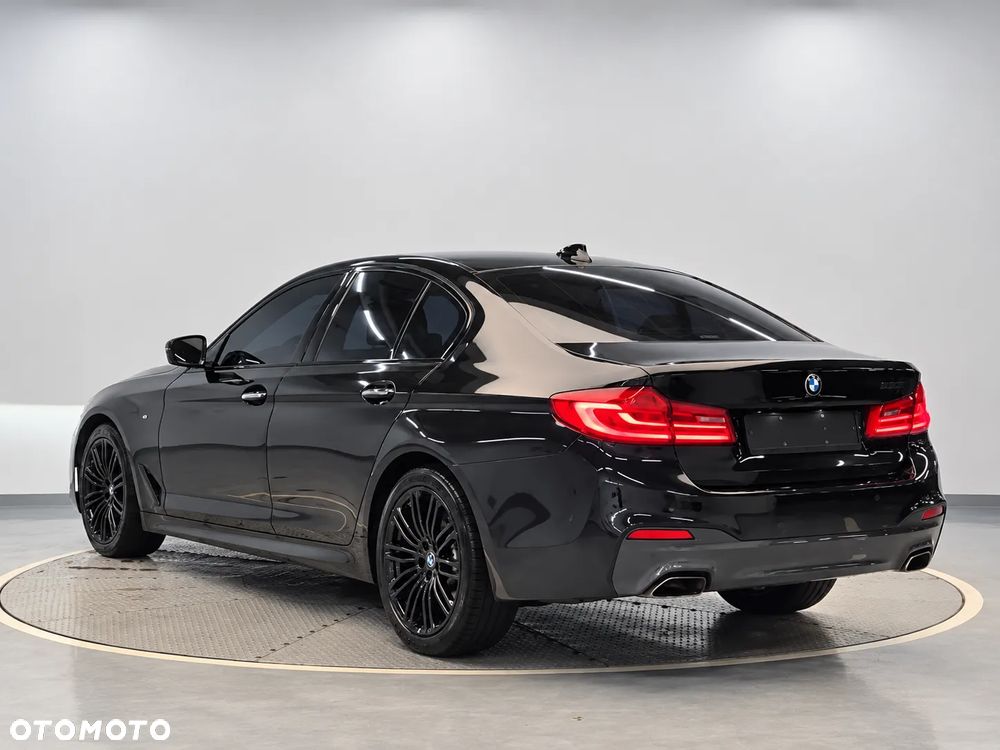 BMW Seria 5 530i M Sport sport - 4