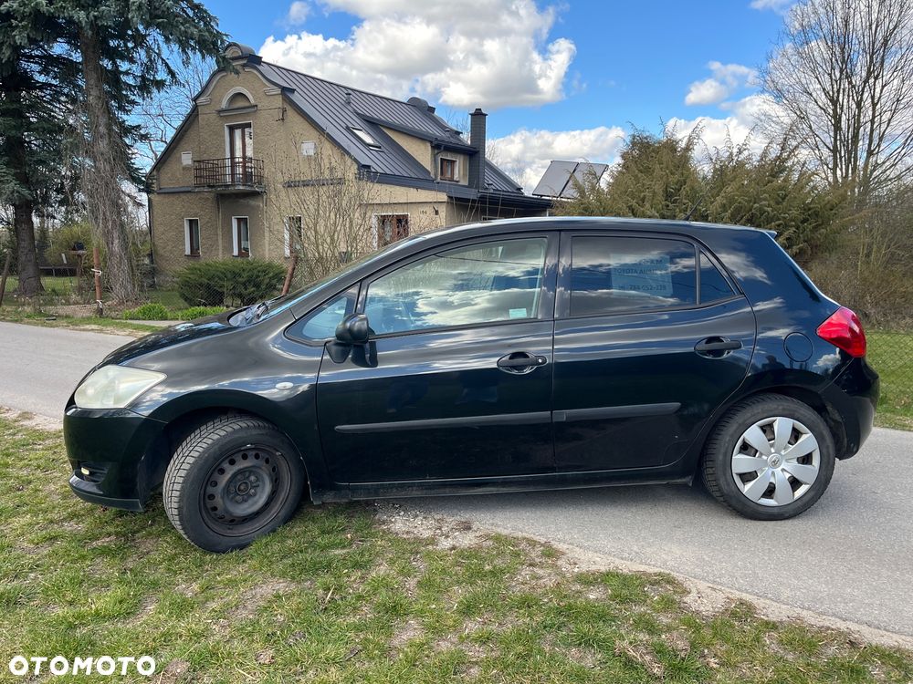 Toyota Auris 1.6 VVT-i Luna - 2