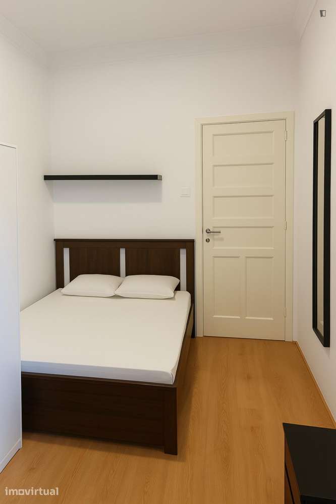 Quarto - localizado em Alameda Lisbon - Grande imagem: 2/12