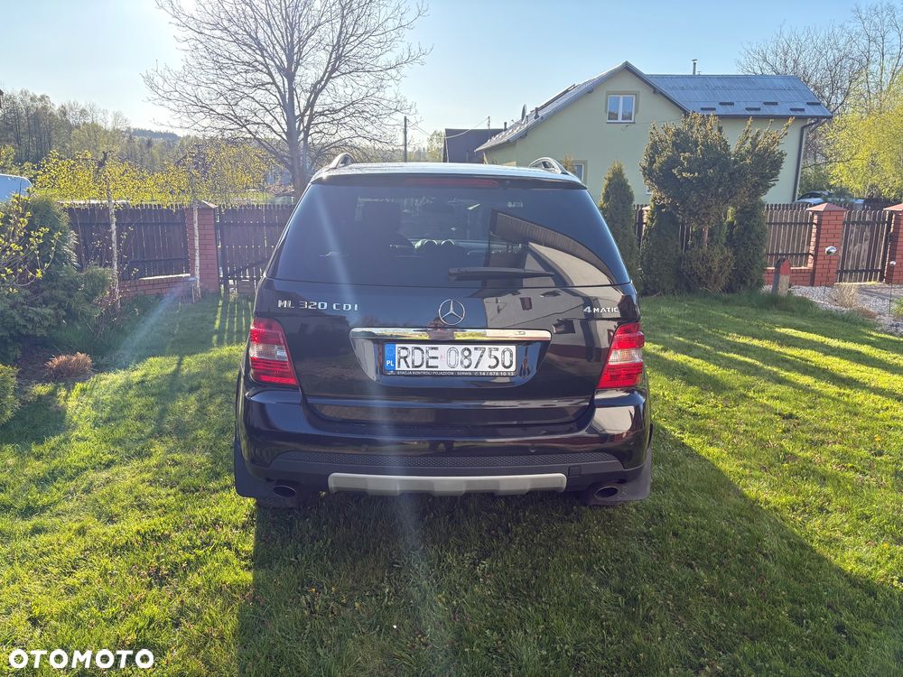 Mercedes-Benz ML 320 CDI 4Matic 7G-TRONIC - 4