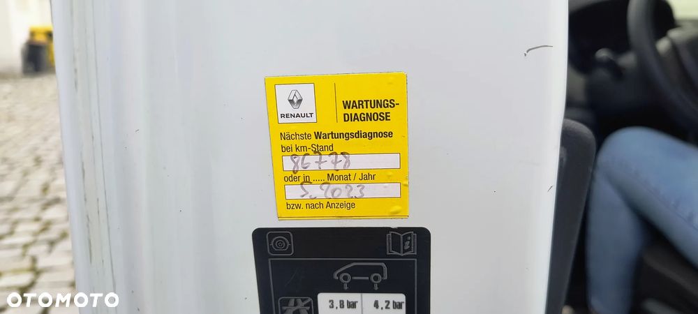 Renault Trafic - 12