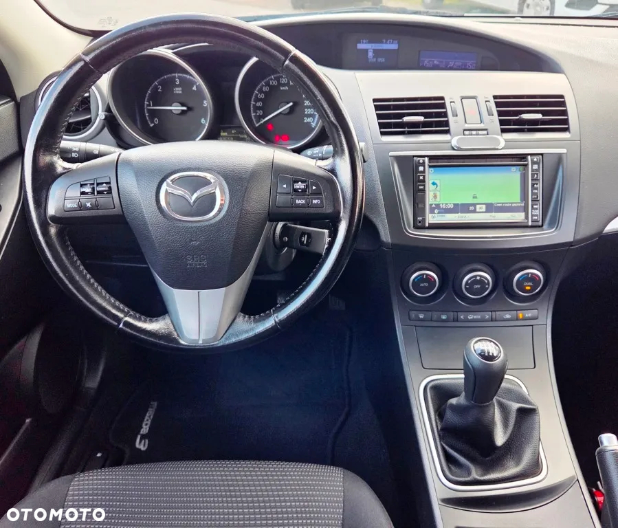 Mazda 3 1.6 CD Exclusive + - 32