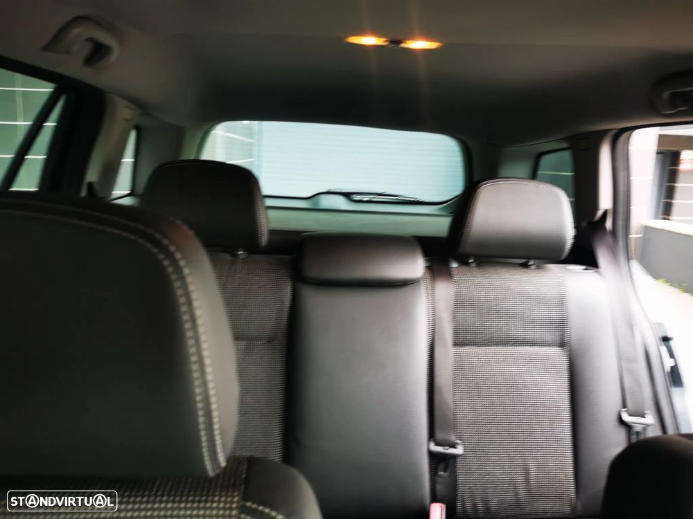 Opel Astra Caravan 1.4 Cosmo Plus - 26