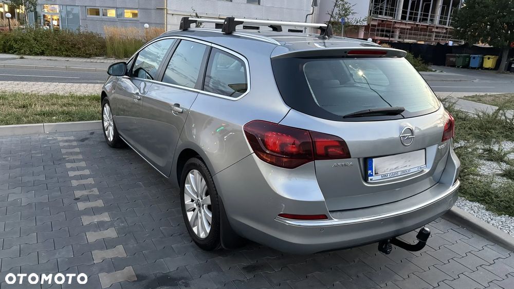 Opel Astra 1.6 CDTI Cosmo - 28