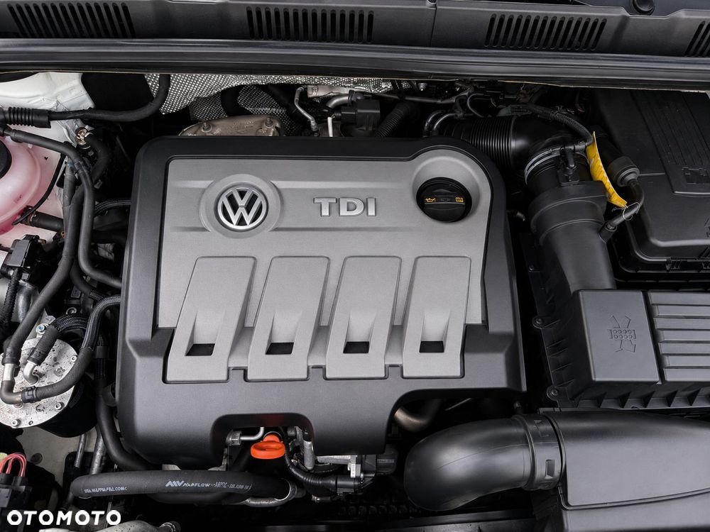 Volkswagen Sharan 2.0 TDI DPF BlueMotion Comfortline - 34