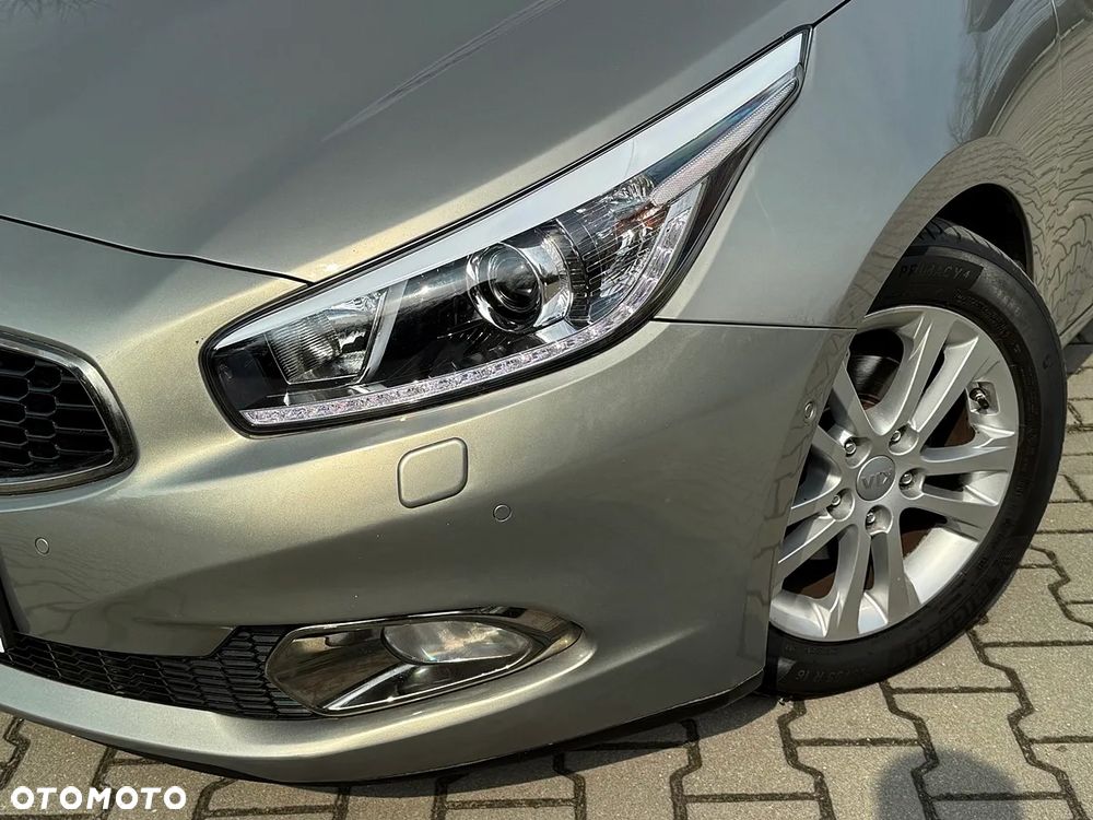 Kia Ceed 1.6 GDI Platinum Edition - 28