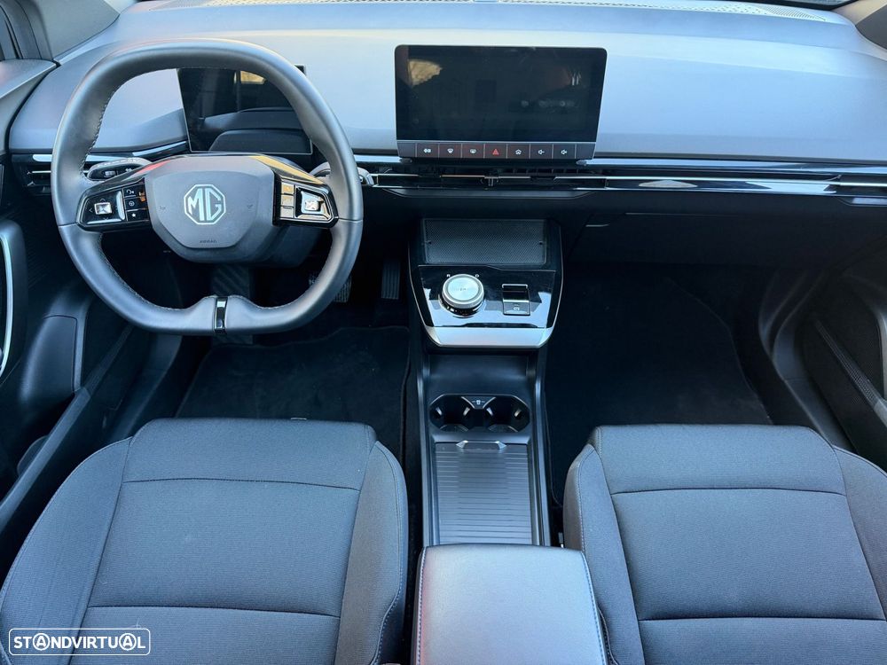 MG MG4 64 kWh Luxury - 23