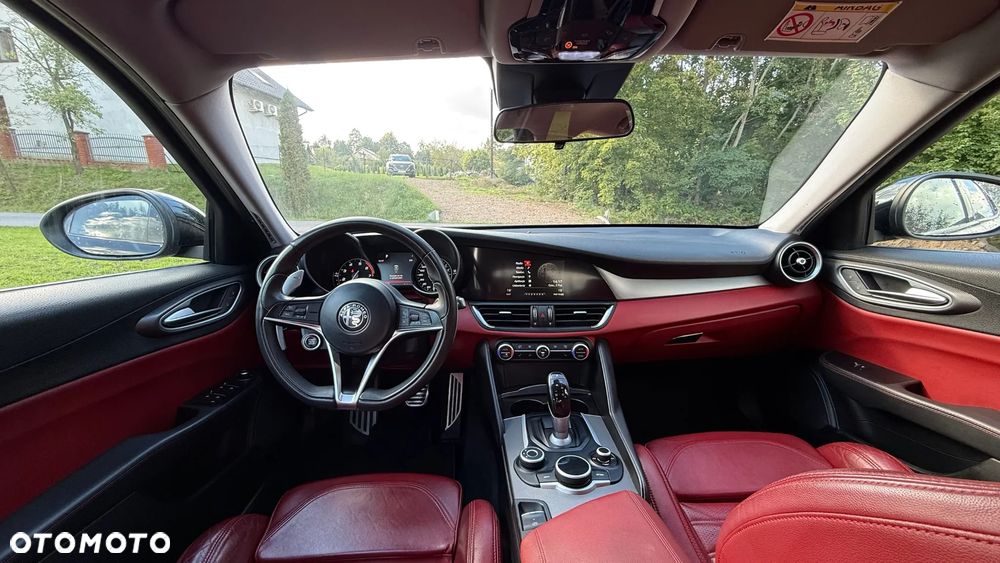 Alfa Romeo Giulia 2.0 Turbo Veloce Q4 - 18