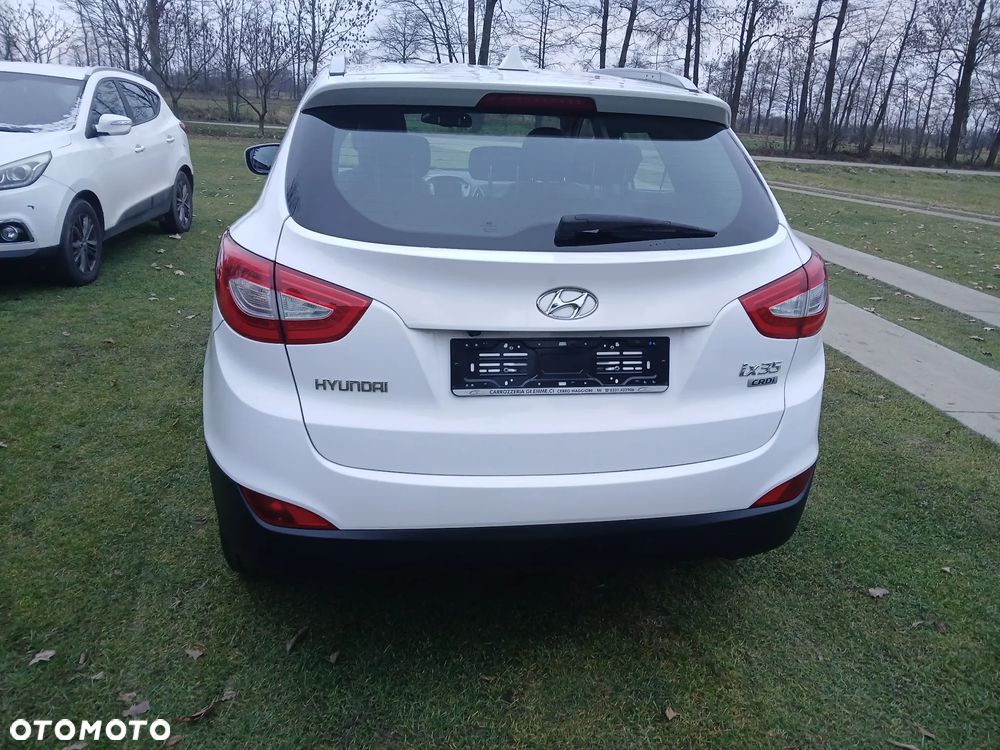 Hyundai ix35 1.7 CRDi 2WD blue Finale Gold - 6