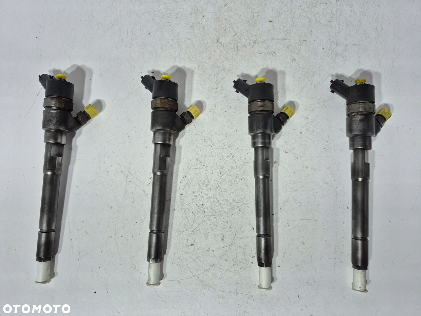 WTRYSKI WTRYSKIWACZ KIA HYUNDAI 2.0 CRDI 0445110258 33800-27400 - 3