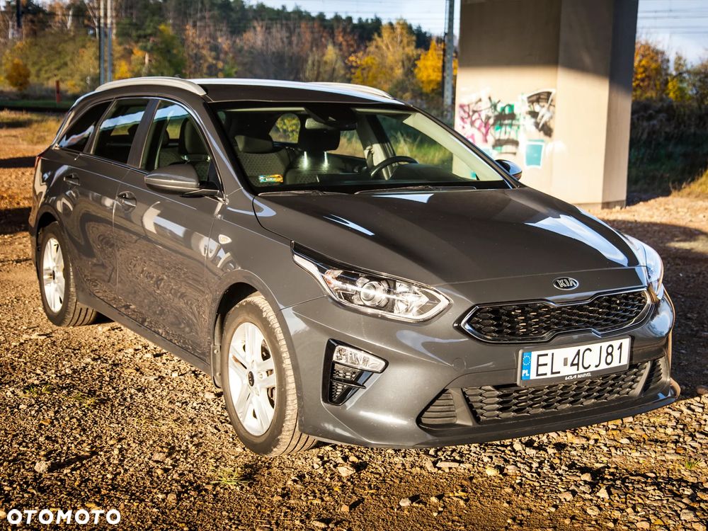 Kia Ceed - 11
