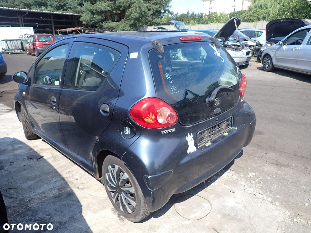 CZĘŚCI - Toyota Aygo I 1,0 67KM 1KR-FE 1KR-B52 HB 5D 5B lakier 1E0 2008r. INDEX - 10223 - 4