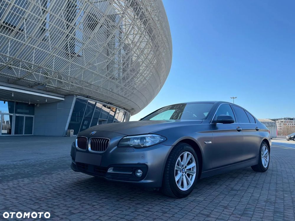 BMW Seria 5 520d xDrive - 1