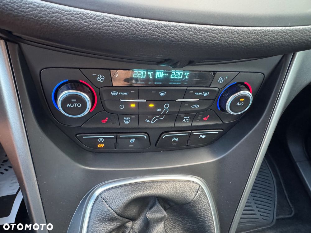 Ford Kuga 1.5 EcoBoost 2x4 Titanium - 21