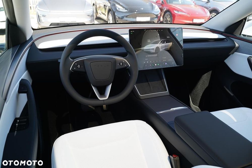 Tesla Model Y 79kWh Long Range RWD - 21
