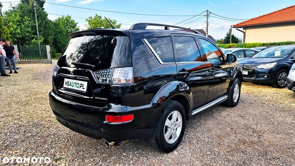 Mitsubishi Outlander 2.0 Intense 2WD EU5 CVT - 12