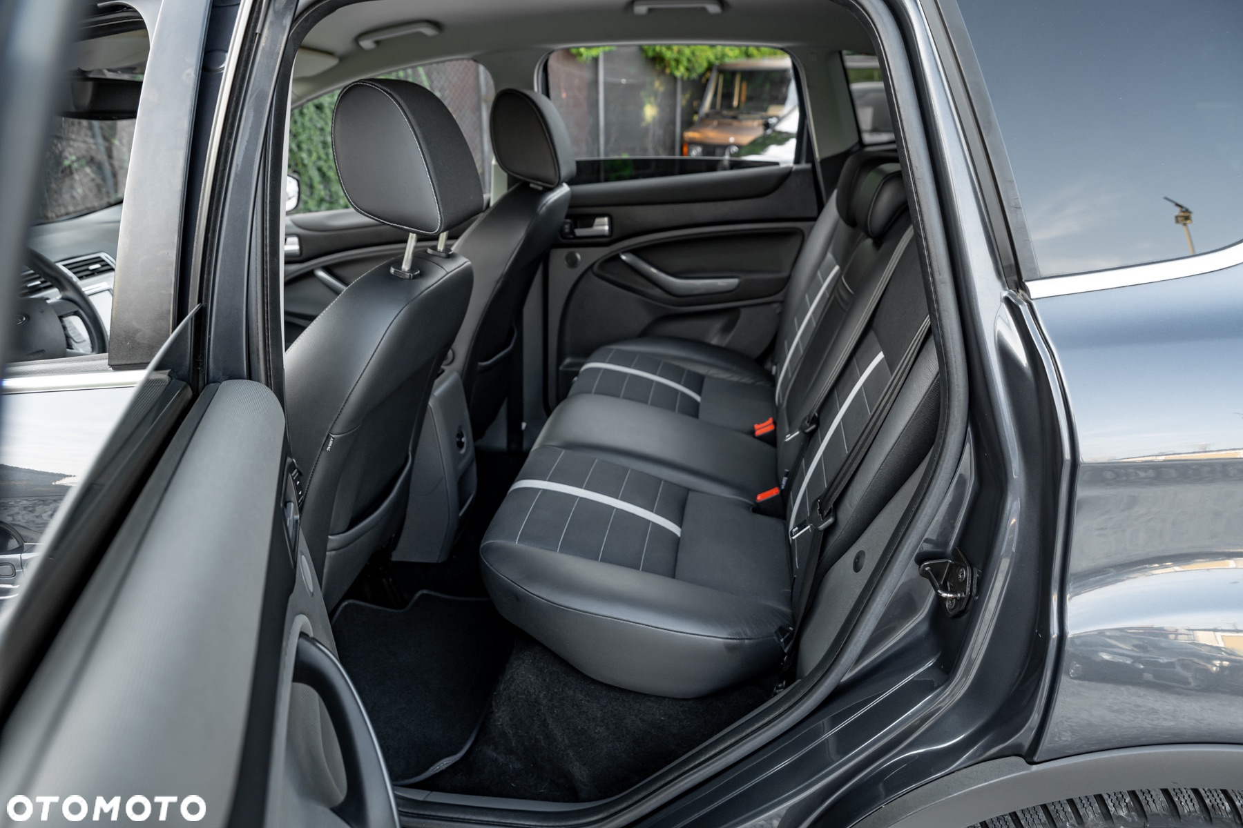 Ford Kuga 2.5 Titanium - 21