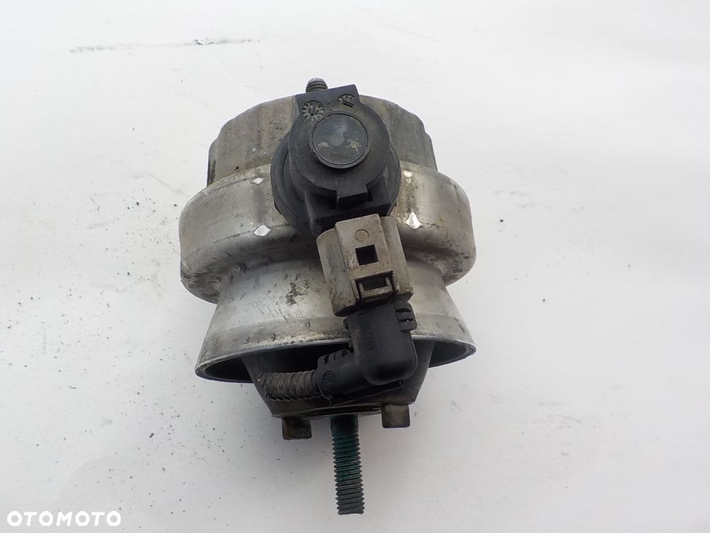 AUDI A6 C6 3.0 TDI ŁAPA PODUSZKA SILNIKA 4F0199379H - 2