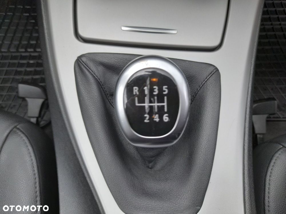 BMW Seria 3 - 24