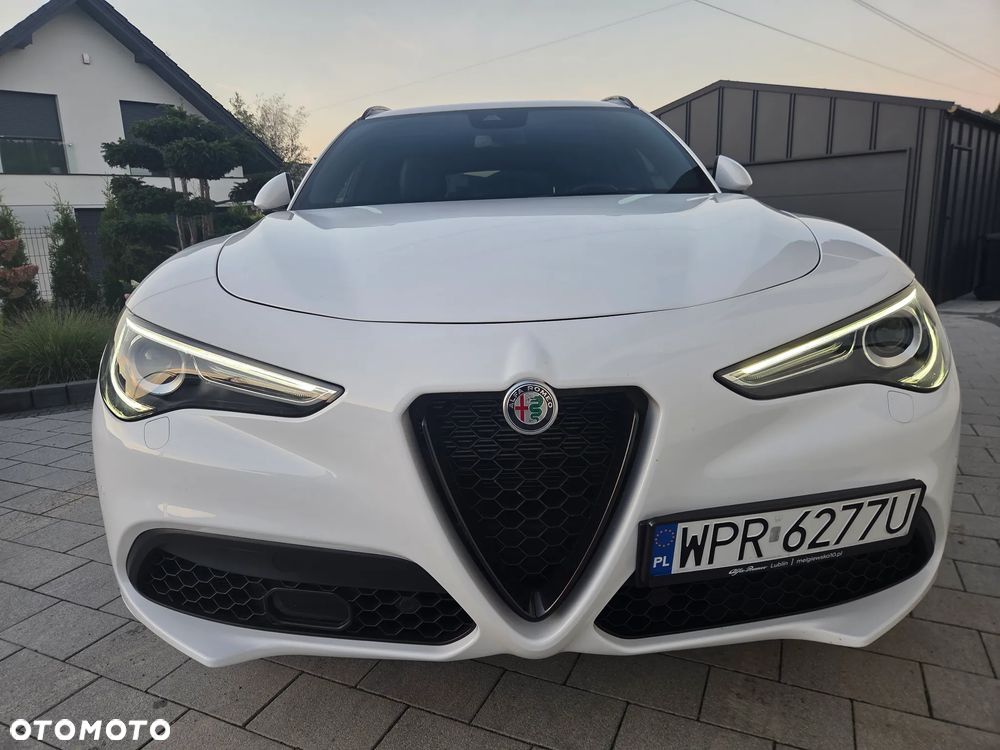 Alfa Romeo Stelvio 2.0 Turbo Veloce Q4 - 13