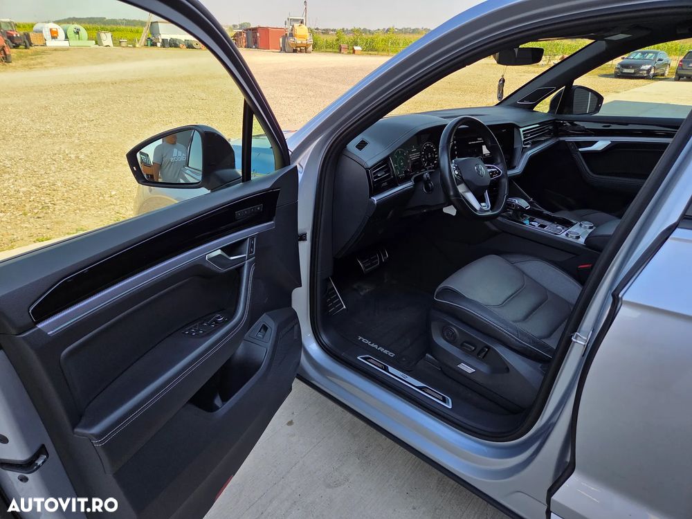 Volkswagen Touareg V6 TDI 4MOTION R-Line - 8