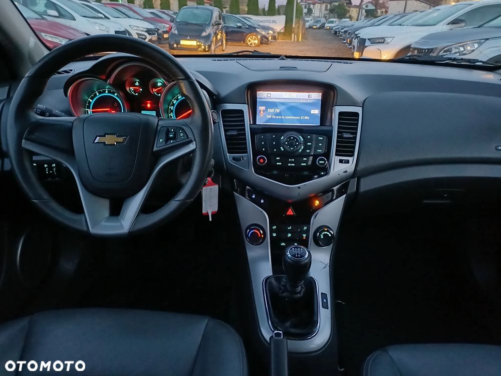 Chevrolet Cruze ver-1-8-ltzplus - 17