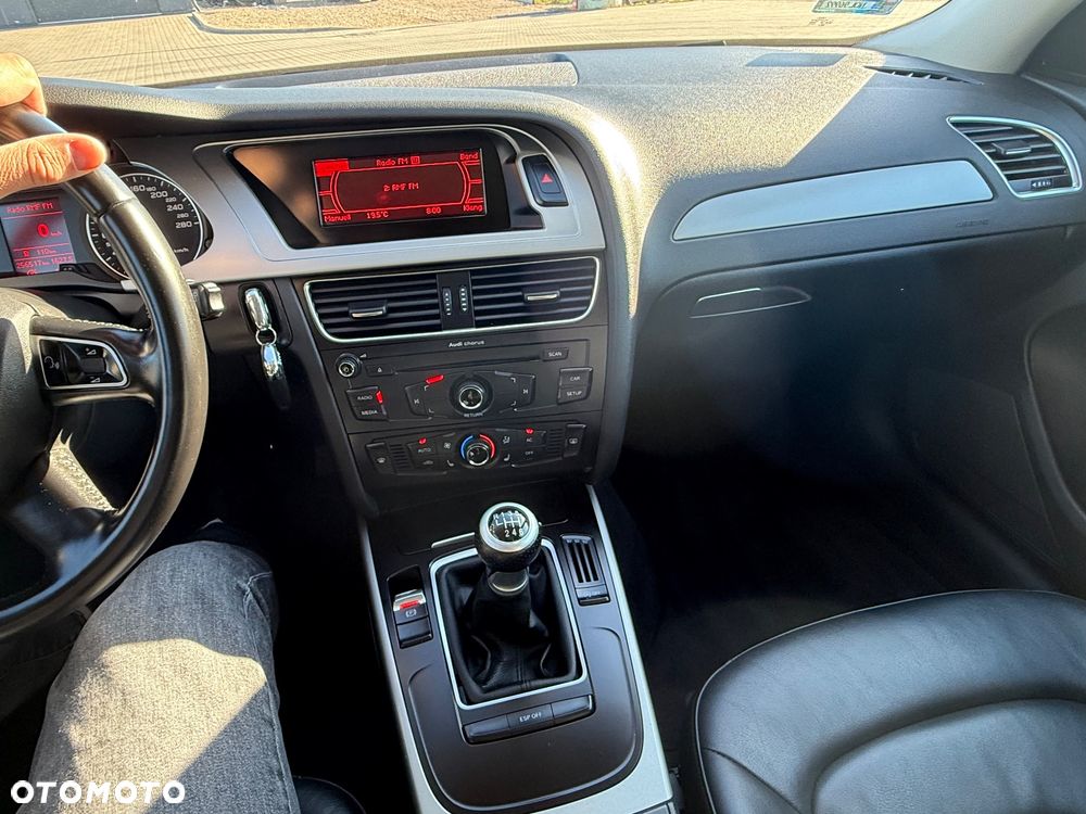 Audi A4 Avant 2.0 TDI DPF - 25