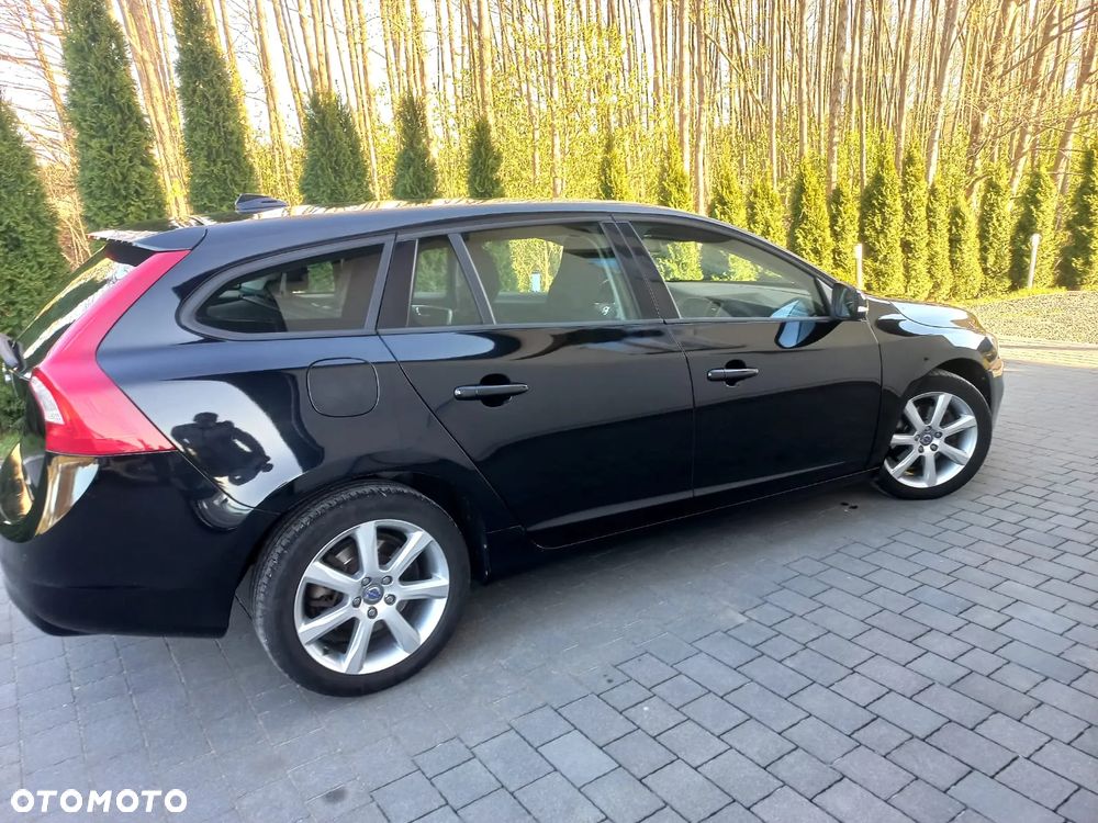 Volvo V60 D2 Geartronic Powershift Edition - 11