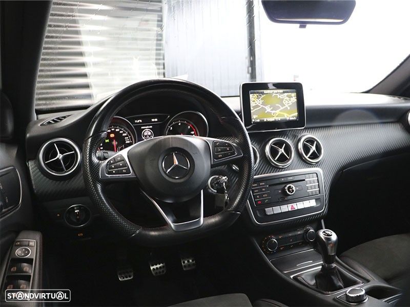 Mercedes-Benz A 180 d AMG Line - 15
