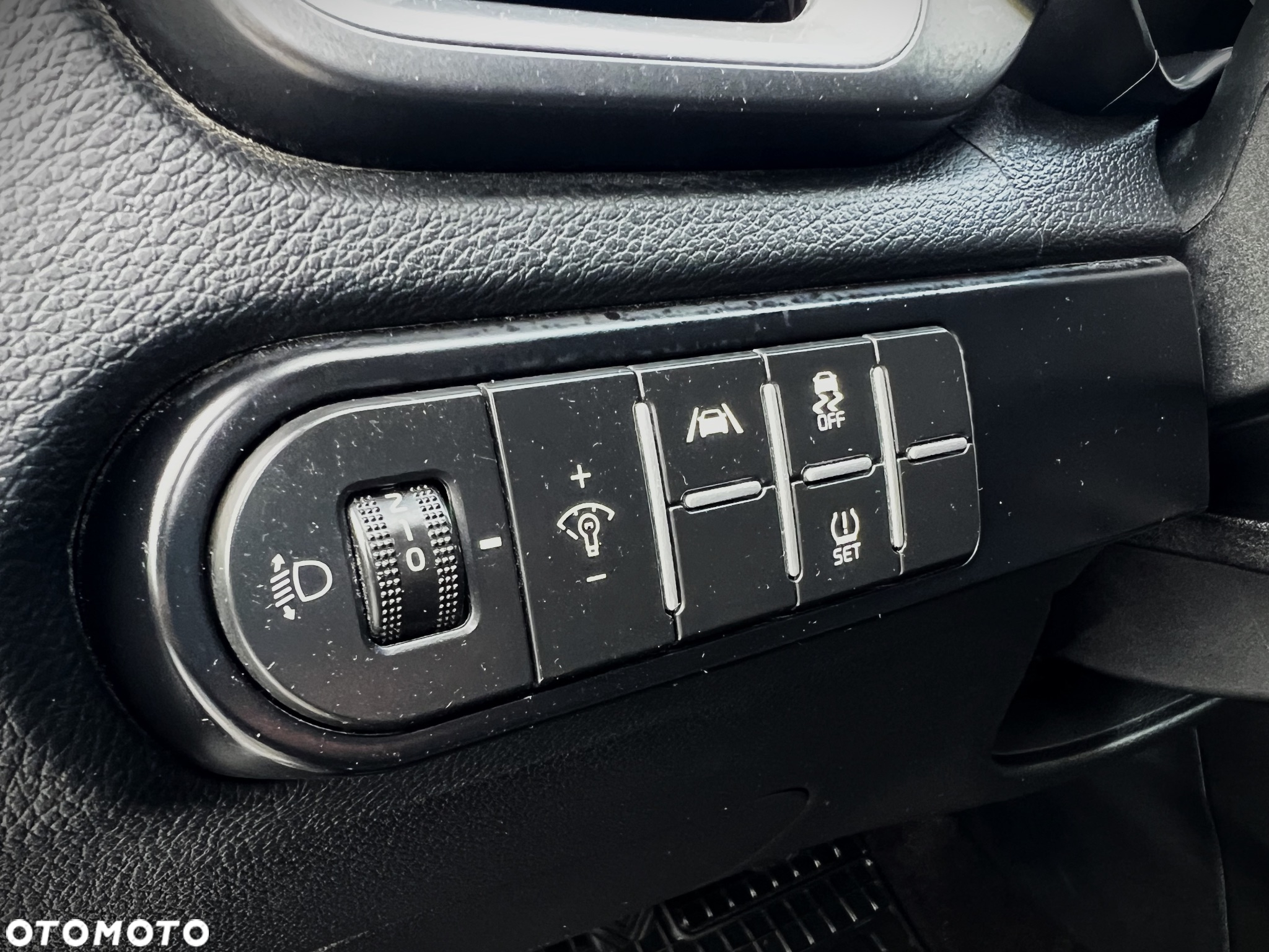 Kia XCeed 1.5 T-GDI M - 30