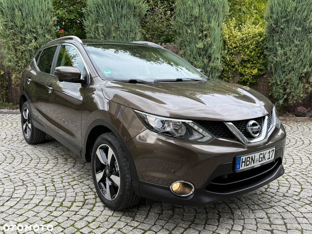 Nissan Qashqai 1.6 DIG-T 360 - 1
