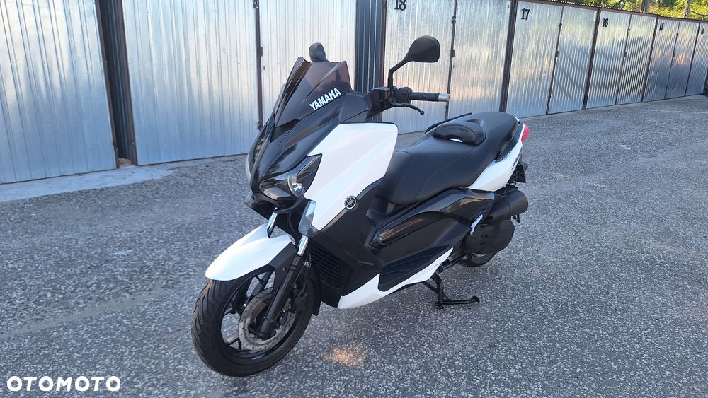 Yamaha X-max - 1