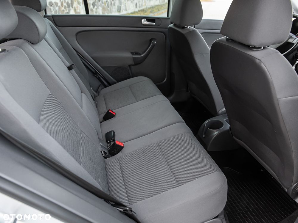 Volkswagen Golf Plus 1.6 Goal - 24