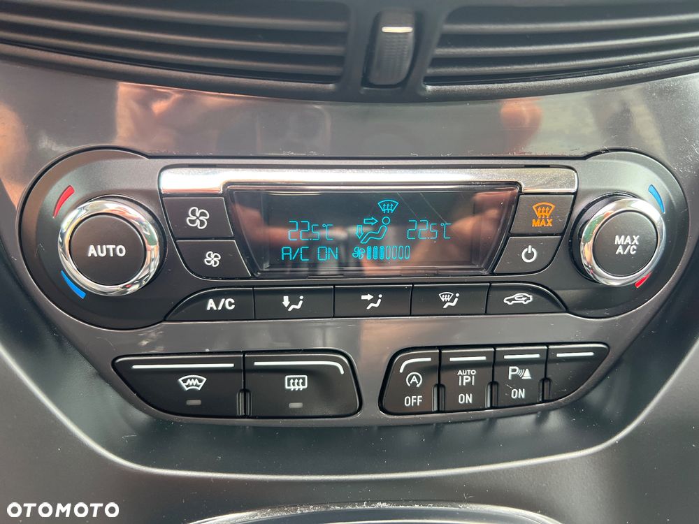 Ford Kuga 2.0 TDCi 4WD Titanium Plus - 40