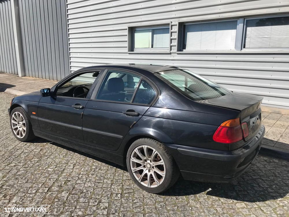 BMW 320d 136cv 2000 - Para Peças - 9