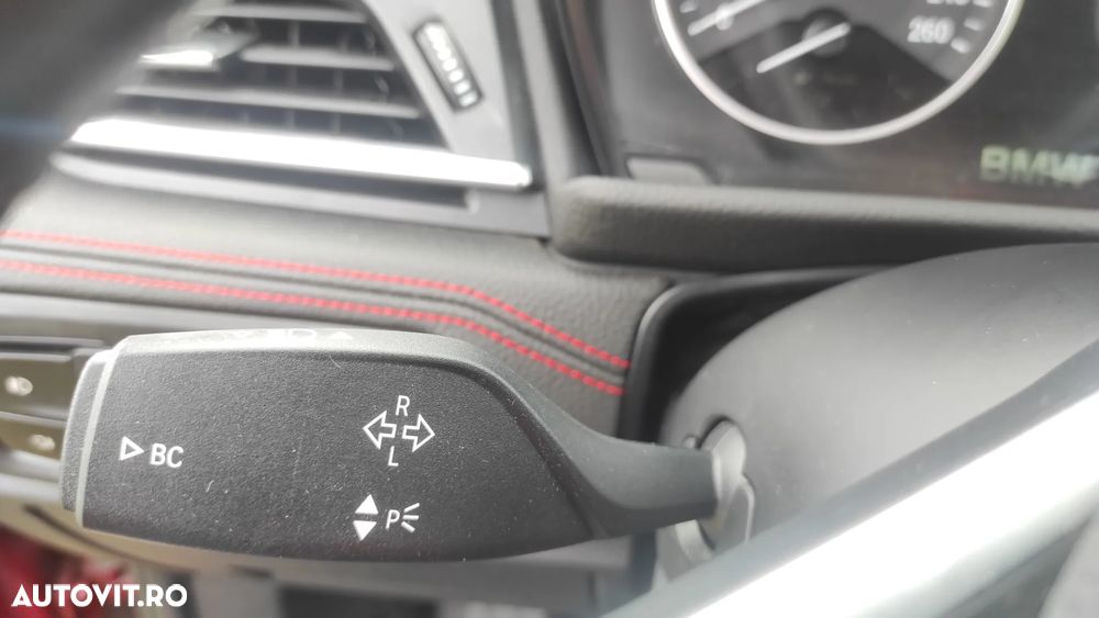 BMW Seria 2 218d Sport Line - 23