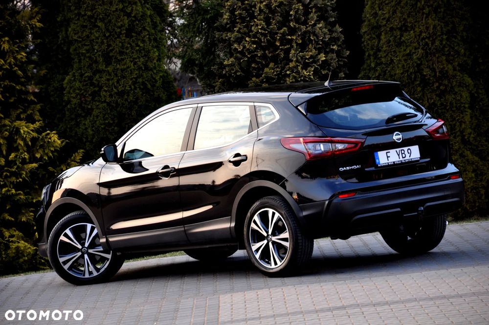 Nissan Qashqai 1.3 DIG-T DCT AKARI - 24