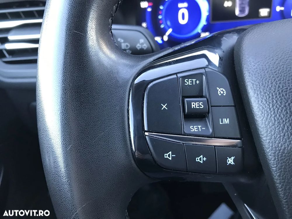 Ford Kuga 2.5 Duratec FHEV TITANIUM - 19