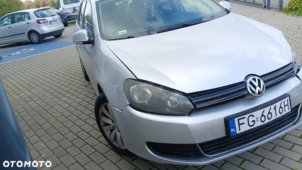 Volkswagen Golf 2010 photo 4